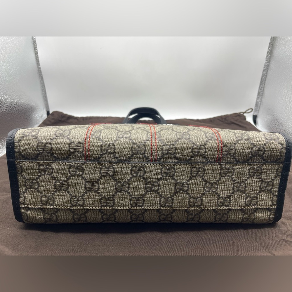 Gucci PVC HandBag with the iconic green cat design - Picture 7 of 12